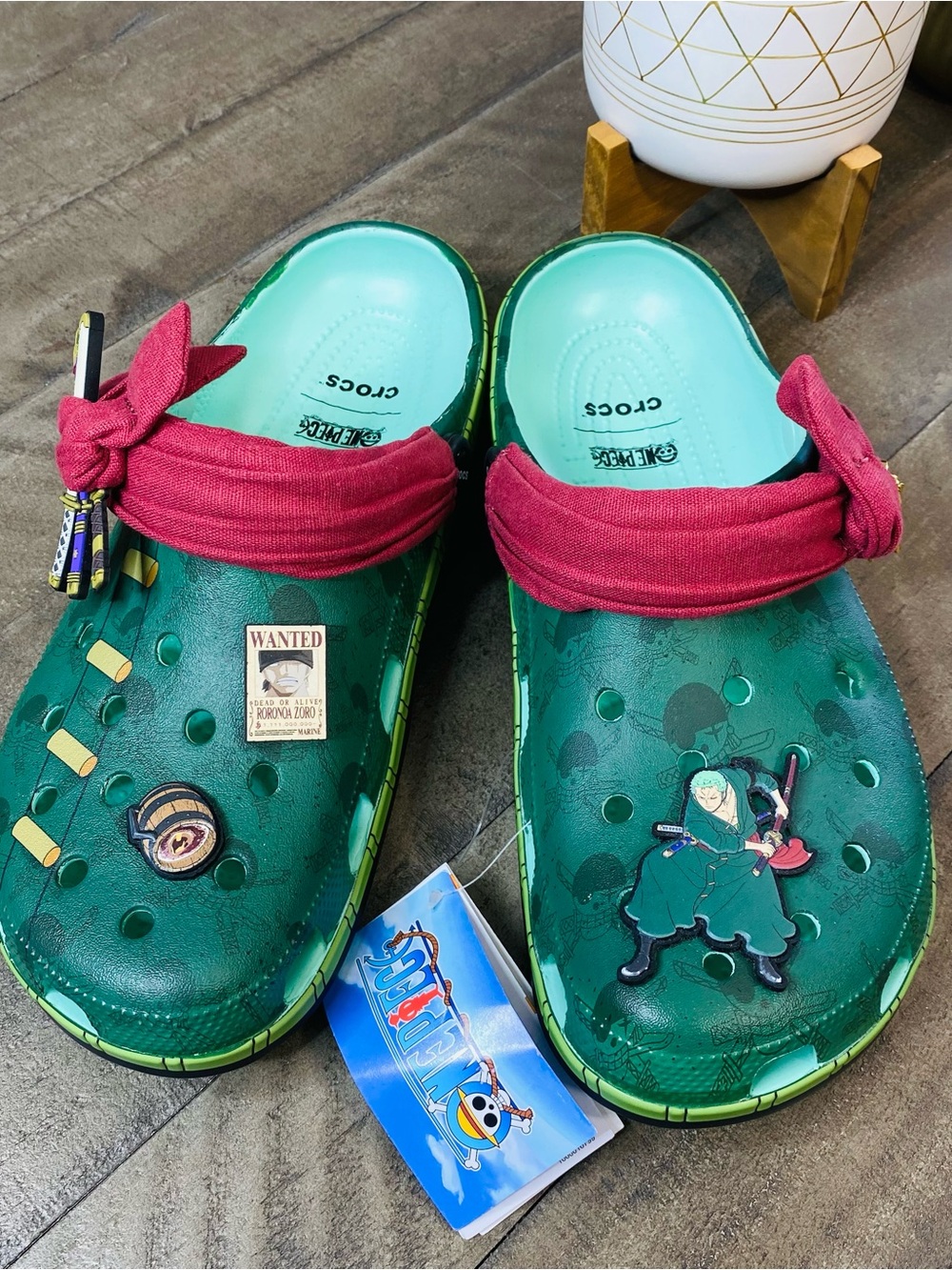 One Piece x Crocs Classic Clog Zoro Green Red Sash Anime Mens Shoes New Size 11